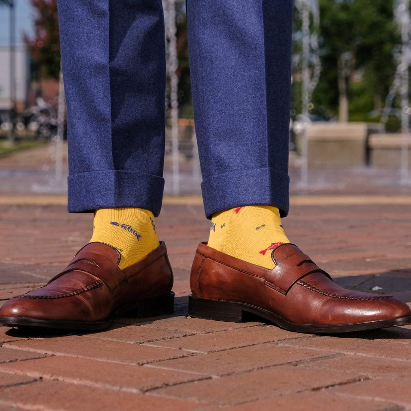 Yolk with Red &amp; Clematis Bone Fish Cotton Mid-Calf Sock