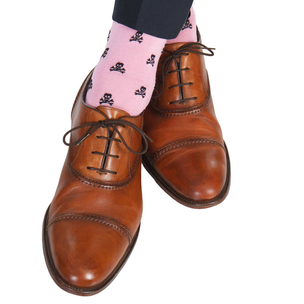 Mens pink socks with Black skulls Mens pink socks with Black skulls