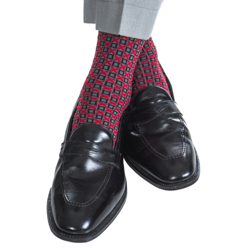 Black-Gray-Red-Patterned-Sock