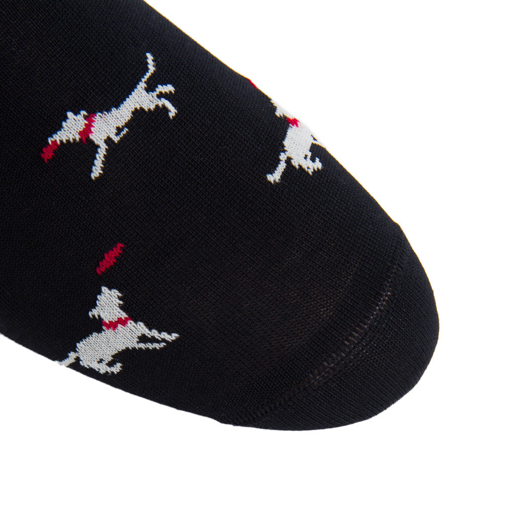 linked-toe black/tan/red dog with frisbee cotton sock