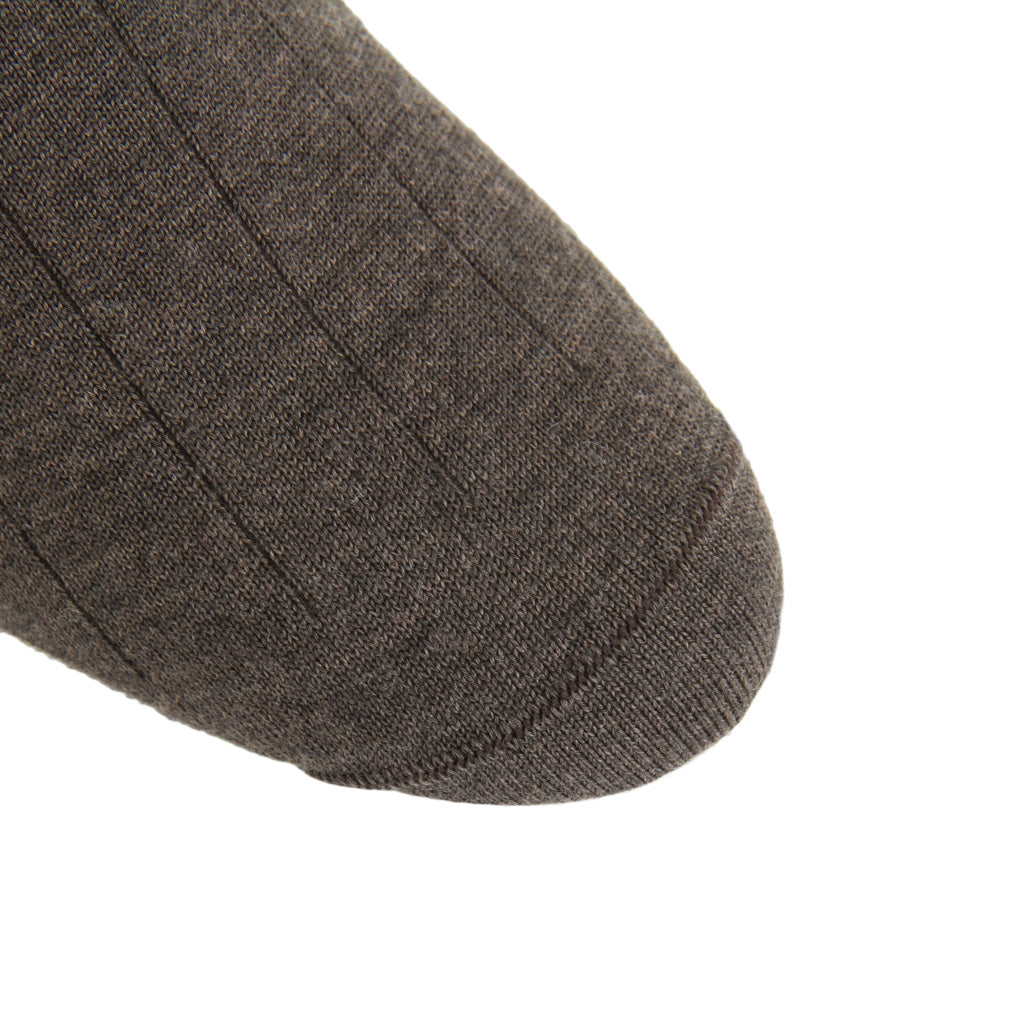 linked-toe Brown Ribbed Cashmere